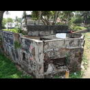 Eine teilweise restaurierte Geschützbatterie des Fort Emmanuel